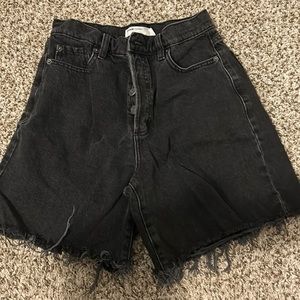 Women’s size 5 waist 27 garage denim black mid thigh high waist jean shorts